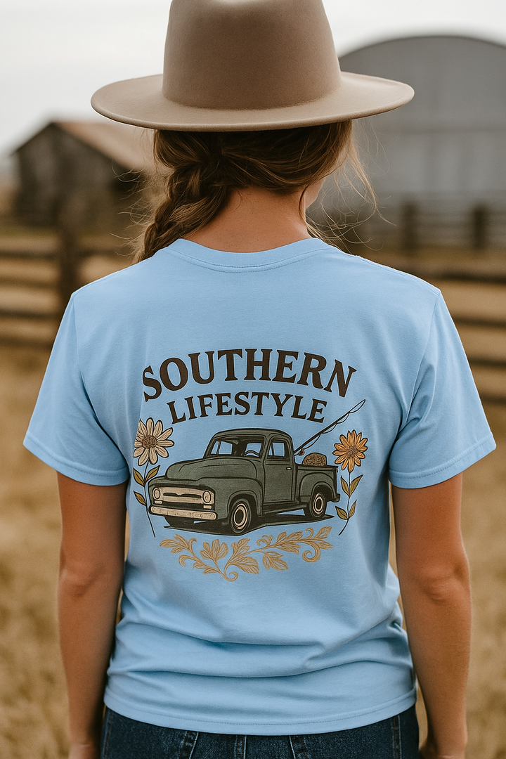 Southern Lifestyle Vintage Truck Tee – Women's Fit